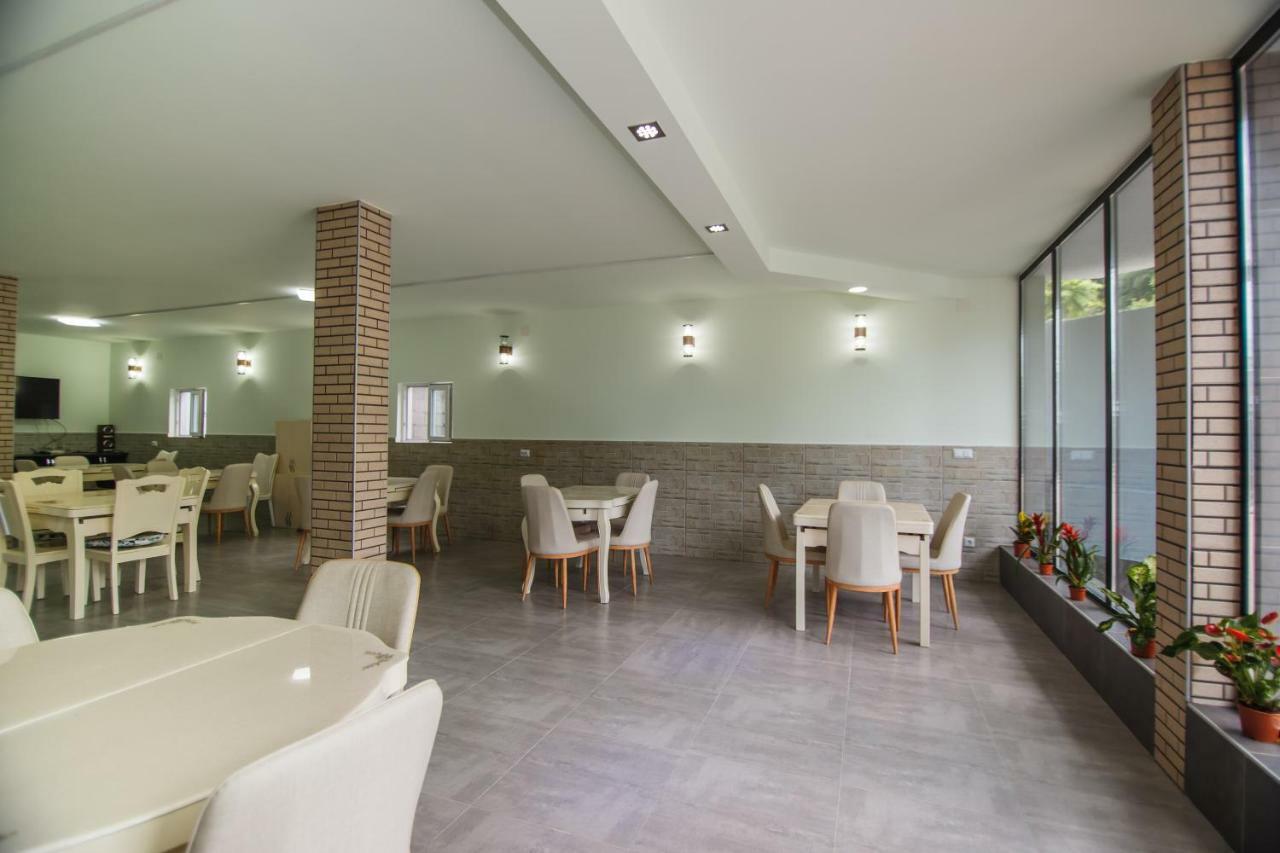 Hotel Ararat Gonio Eksteriør billede
